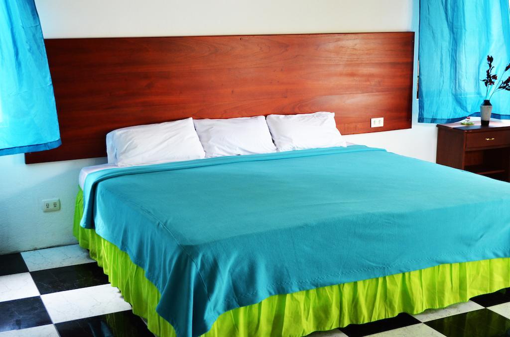 Piedras Blancas Lodge Puerto Ayora  Pokoj fotografie