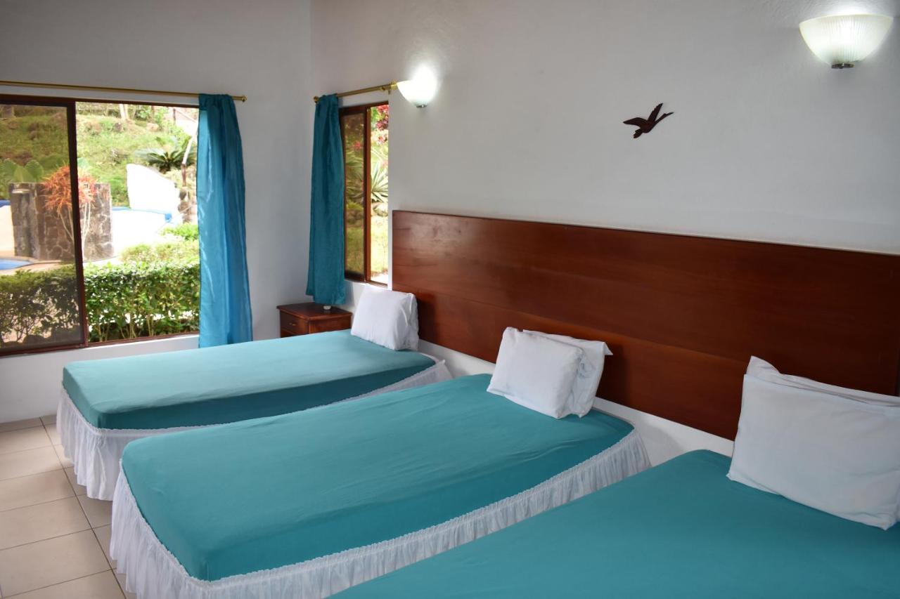 Piedras Blancas Lodge Puerto Ayora  Exteriér fotografie